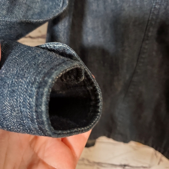 Talbots Dark Blue Denim Button Up Blouse with Roll Tab Sleeves Size 8 - Picture 4 of 8